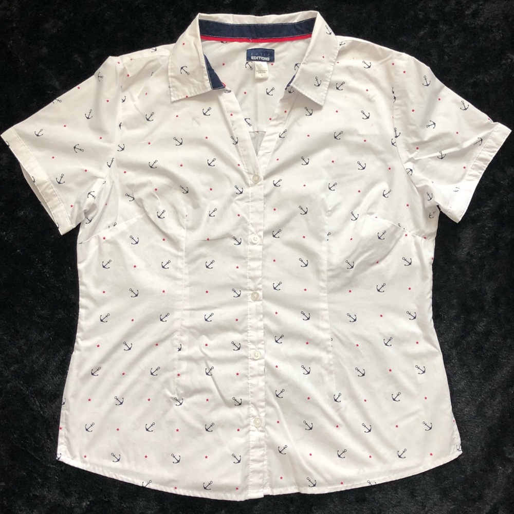 NWOT Basic Editions | White ⚓️ print blouse